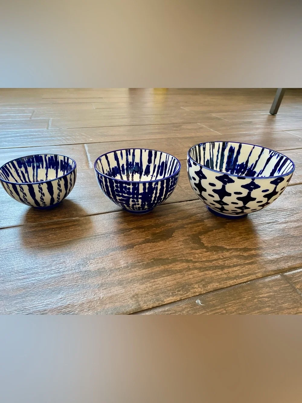 West Elm Indigo Tie Dye Nesting Bowls Set of 3 Cobalt Blue & White Bowl Dish